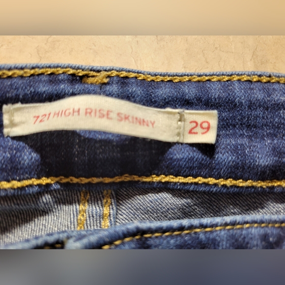 Levi's women's size29 721 high rise skinny Jeans - Picture 5 of 14